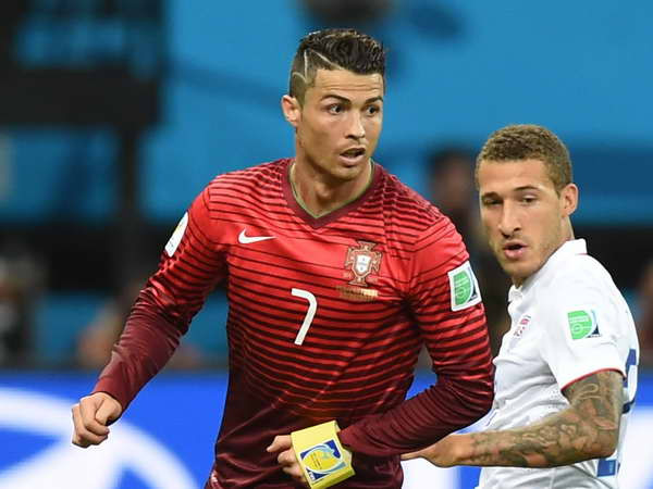 Khi các cầu thủ trở thành biểu tượng của thời trang ảnh 1