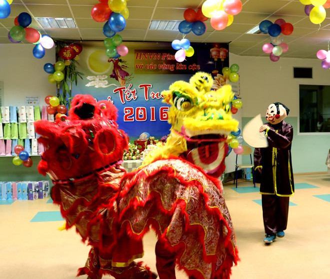 Đêm hội Trăng Rằm đến với mọi trẻ em Việt Nam tại Cộng hòa Séc ảnh 3