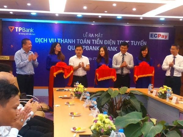 Hà Nội thực hiện thanh toán tiền điện liên tuyến linh hoạt ảnh 1