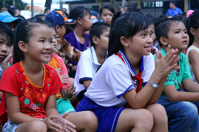 Truyền hình Thông tấn đem Trung thu đến xóm Việt kiều “3 không” ảnh 2