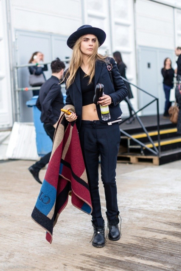 Áo choàng chăn - mẫu áo khoác "hot" mùa Thu Đông 2014-2015 ảnh 12