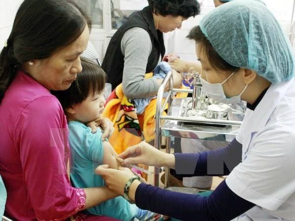 Bộ Y tế khẳng định vắcxin của chương trình tiêm chủng mở rộng an toàn ảnh 1