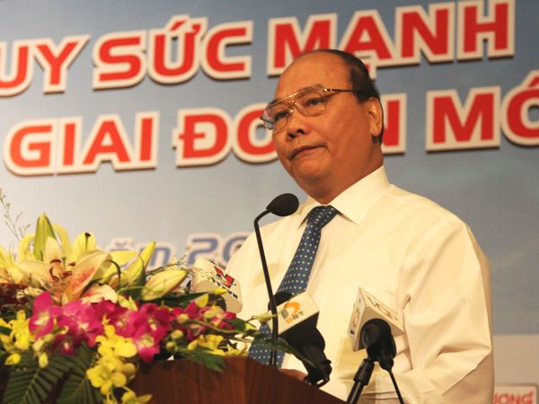 Phó thủ tướng Nguyễn Xuân Phúc phát biểu tại diễn đàn. (Ảnh: Duy Cường) Kinh tế miền Trung: Đòn gánh yếu khó nâng hai "đầu tàu" cất cánh ảnh 1