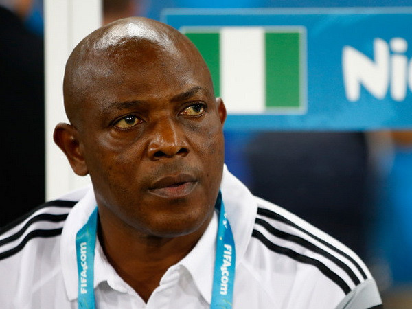 HLV tuyển Nigeria Stephen Keshi phủ nhận tin đồn từ chức ảnh 1