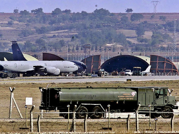 Thổ Nhĩ Kỳ: Cảnh sát vây căn cứ Incirlik, khu vực cấm sau đảo chính ảnh 1