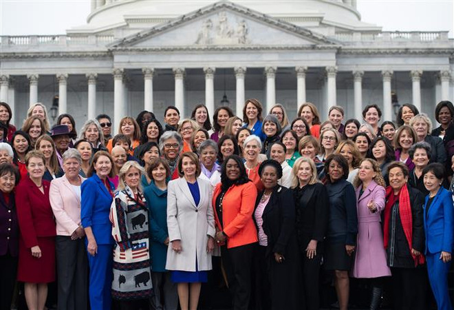 Quốc hội Mỹ lần đầu tiên có nữ nghị sỹ Hồi giáo và thổ dân châu Mỹ ảnh 1