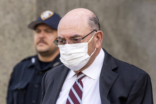 Giám đốc Tài chính của Tổ chức Trump có thể nhận tội gian lận thuế ảnh 1