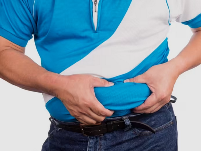 Người ở tuổi trung niên thường bị tích nhiều mỡ ở vòng 2. (Ảnh: iStock) beo phi trung nien2.PNG