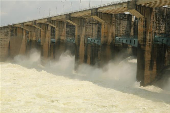 Nghệ An: Nhiều hồ thủy điện khẩn cấp xả nước sau bão số 3 ảnh 1