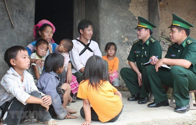 Bộ đội Biên phòng: Cầu nối đưa pháp luật đến nhân dân vùng biên giới ảnh 3