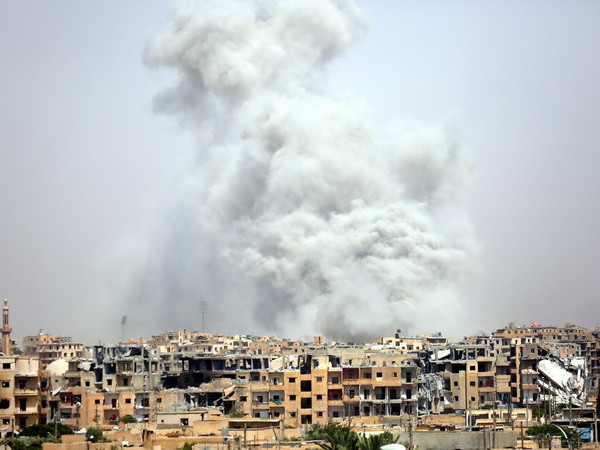 Tiêu diệt hàng chục tay súng IS tại khu vực biên giới Iraq-Syria ảnh 1