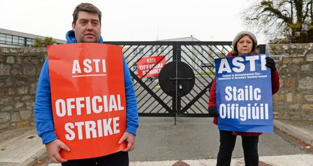 (Nguồn: irishtimes.com) Giáo viên Ireland đình công đòi mức lương trước khủng hoảng ảnh 1