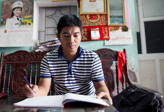 Bài 3: Bí thư 8X tranh thủ “tre già” để gây dựng cơ sở Đảng vững mạnh ảnh 1