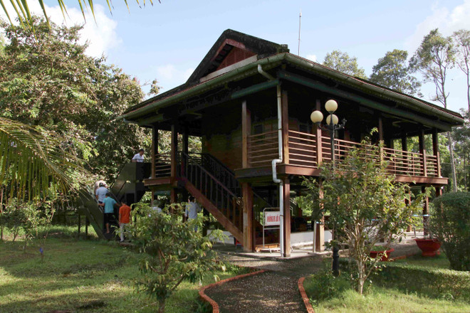 Phát huy giá trị Di tích Nhà sàn Bác Hồ trong Khu Phủ Chủ tịch ảnh 1