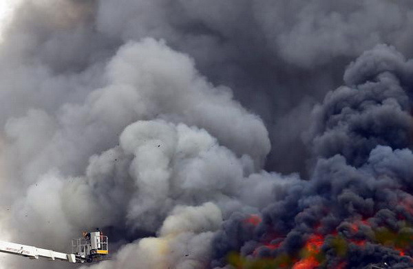 Ai Cập: Hỏa hoạn lớn tại trung tâm hội nghị ở thủ đô Cairo ảnh 1