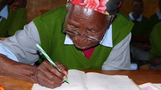 Học sinh tiểu học già nhất thế giới qua đời ở tuổi 99 tại Kenya ảnh 1