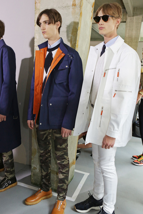 Dior Homme Xuân Hè 2016: Sự tương phản đầy mê hoặc ảnh 4