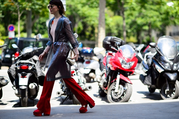 Những khoảnh khắc ấn tượng tại Tuần lễ Thời trang Paris ảnh 13