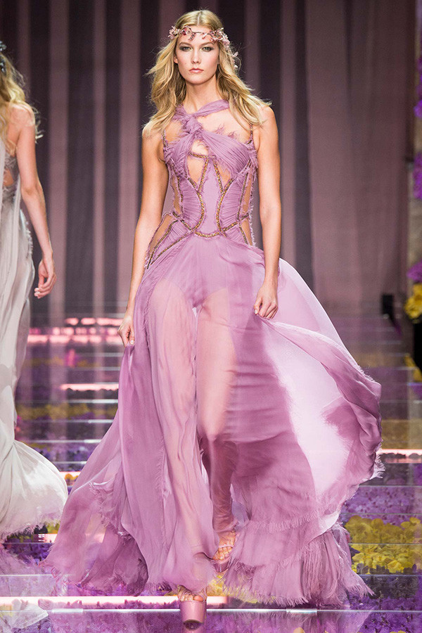 Huntington Whiteley "thiêu đốt" mọi ánh nhìn ở show Atelier Versace ảnh 14