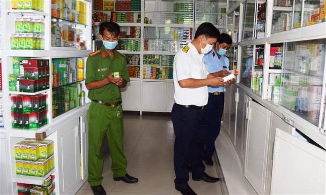 Kiểm soát chất lượng, hạn dùng của thuốc trước khi đưa ra thị trường ảnh 1