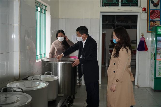 Nghệ An: Bảo đảm an toàn trường học khi F0 là học sinh tăng đột biến ảnh 1