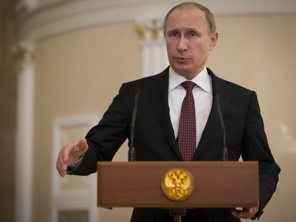 Tổng thống Putin: Kinh tế Nga vẫn ổn bất chấp các lệnh trừng phạt ảnh 1