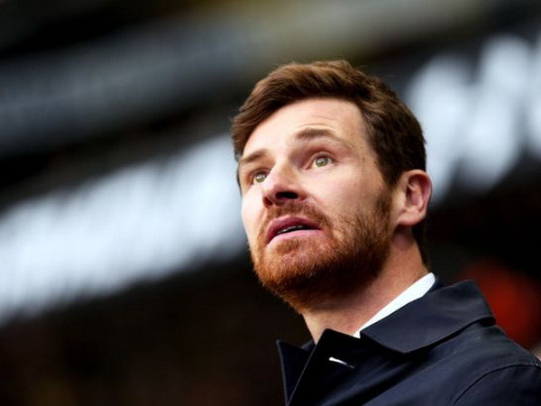 Tin 28/2: Chicharito dằn mặt van Persie, "Tam sư" gây sốc ảnh 4