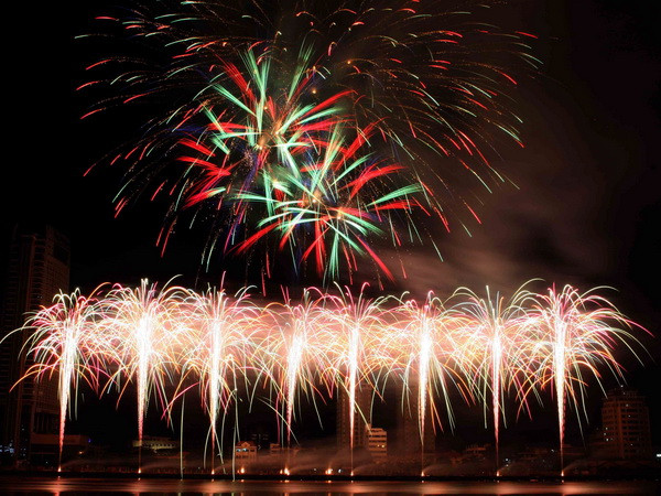 Công bố cuộc thi trình diễn pháo hoa quốc tế Đà Nẵng 2015 ảnh 1