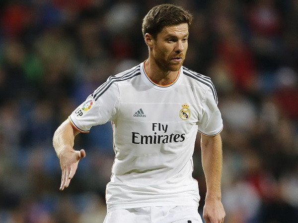 Chuyển nhượng 5/8: M.U "nóng mặt" vì Vidal, Real bán Alonso? ảnh 2