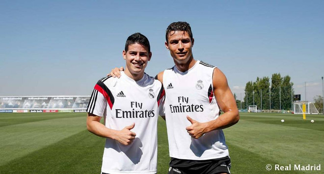 Cristiano Ronaldo thân thiện với tân binh James Rodriguez ảnh 1