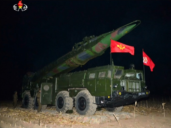 Khó có thể sử dụng biện pháp quân sự đối phó với Triều Tiên ảnh 1