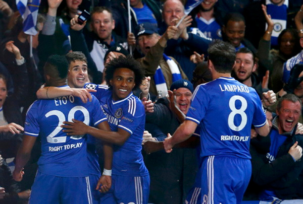 Chelsea "rửa mặt" cho người Anh, Ronaldo lập cú đúp ảnh 1