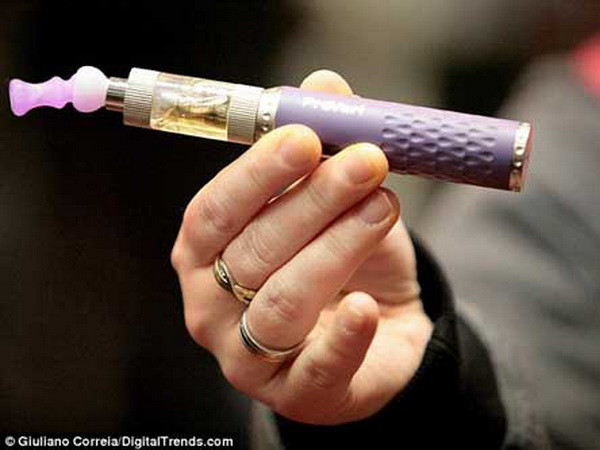 Thuốc lá điện tử chứa lượng chất gây ung thư cao gấp 10 lần ảnh 1