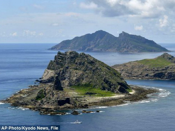 Tàu Trung Quốc xâm nhập gần quần đảo tranh chấp với Nhật ảnh 1
