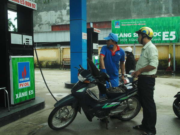 Khuyến khích các cửa hàng chỉ bán xăng sinh học E5 và xăng Ron 95 ảnh 1