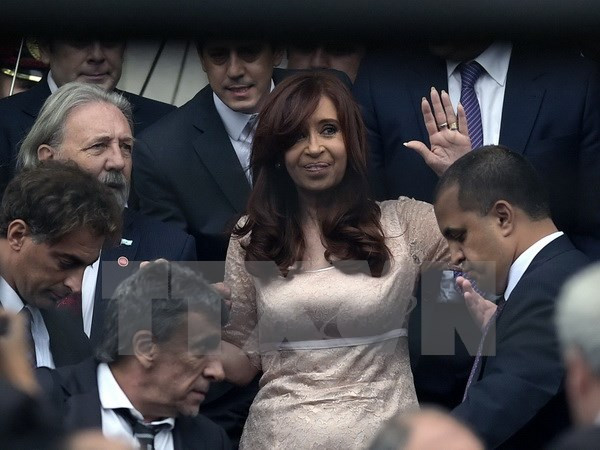 Tổng thống Argentina kêu gọi cử tri bỏ phiếu cho liên minh cầm quyền ảnh 1