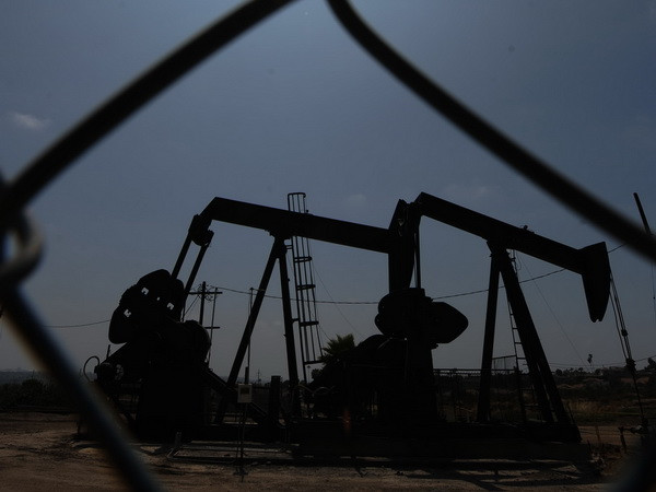 EIA hạ dự báo về sản lượng dầu của OPEC và nhu cầu dầu mỏ ảnh 1