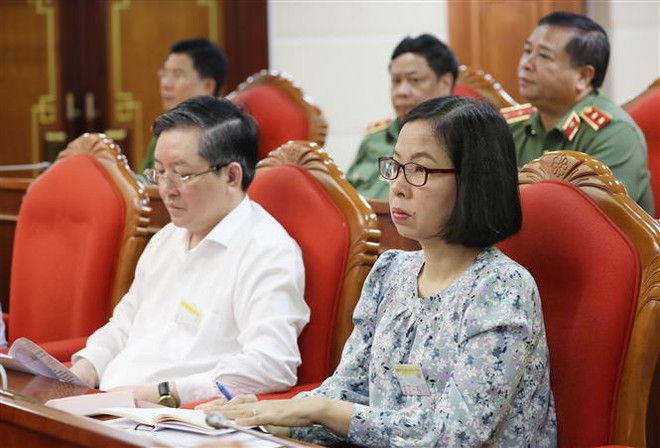 Tổng Giám đốc Thông tấn xã Việt Nam Vũ Việt Trang cùng các đại biểu dự hội nghị. (Ảnh: Phương Hoa/TTXVN) Xây dựng lực lượng CAND đáp ứng yêu cầu, nhiệm vụ trong tình hình mới ảnh 4