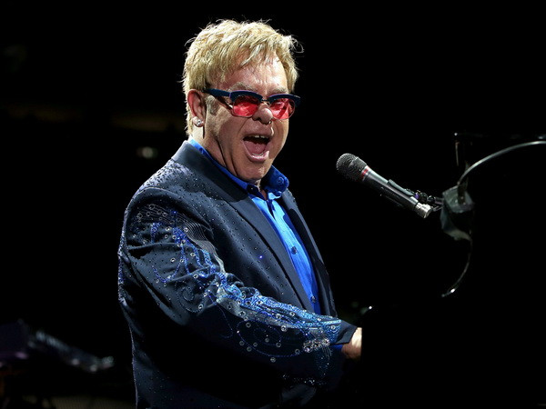 Elton John sẽ trình diễn tại nhà hát La Mã cổ đại ở Pompeii ảnh 1