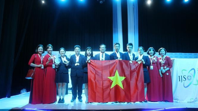 Sự kiện trong nước 10-16/12: Bóng đá Việt Nam dứt 'cơn khát' 10 năm ảnh 3