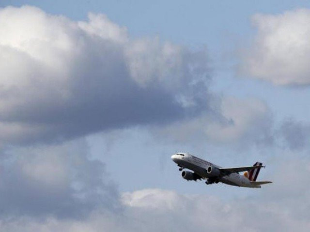 Một máy bay cứu thương chở 7 người mất tích ở miền Tây Senegal ảnh 1