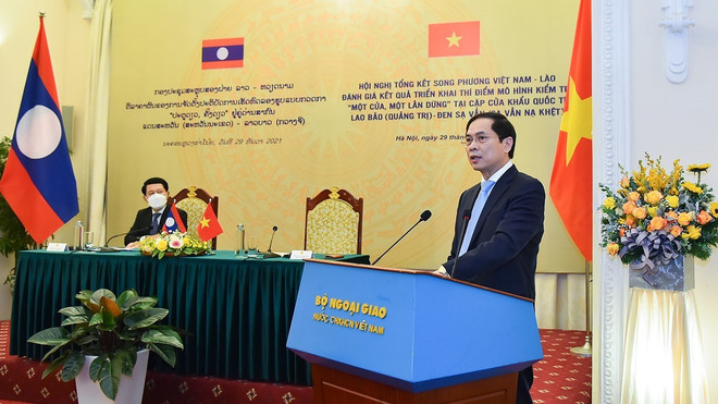 Việt Nam-Lào phối hợp triển khai mô hình “một cửa, một lần dừng” ảnh 2