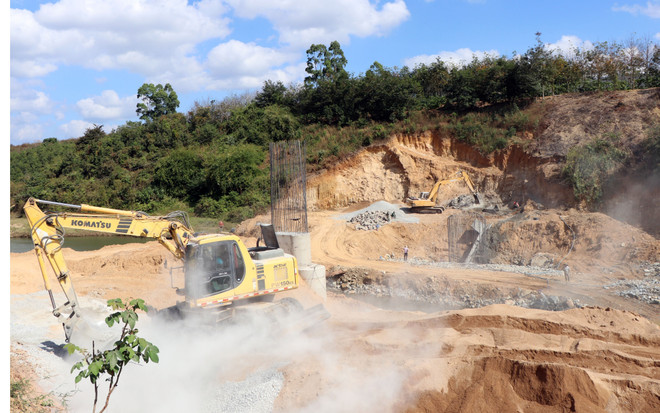 Kon Tum: Người dân hiến hàng nghìn mét vuông đất để xây cầu ảnh 2