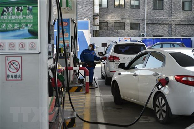 Giá dầu châu Á tăng lên mức kỷ lục trong phiên chiều 8/3 ảnh 1