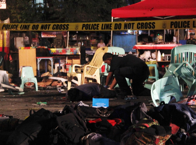 Phiến quân Abu Sayyaf bị tố đứng sau vụ đánh bom ở Philippines ảnh 1