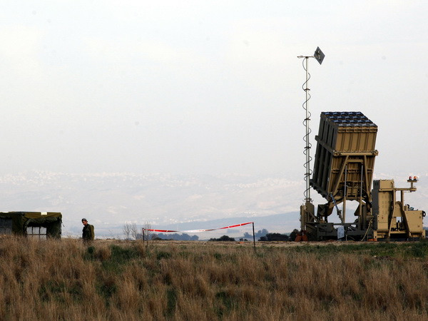 Israel cho phép vận chuyển vật liệu xây dựng vào Dải Gaza ảnh 1
