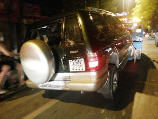 Tài xế xe đâm liên hoàn: Bị đánh thương tích, chưa thể lấy lời khai ảnh 1