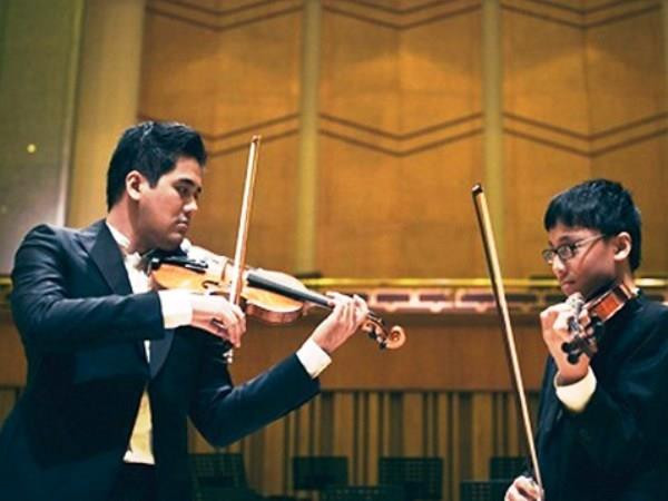 Nghệ sỹ tài danh Bùi Công Duy độc tấu concerto của Mendelssohn ảnh 1