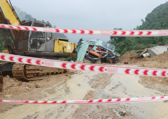 Quảng Ngãi: Tạm dừng tìm kiếm nạn nhân mất tích ở thủy điện Kà Tinh 1 ảnh 2