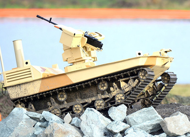 Nga thử nghiệm thành công robot trinh sát vượt chướng ngại vật ảnh 1